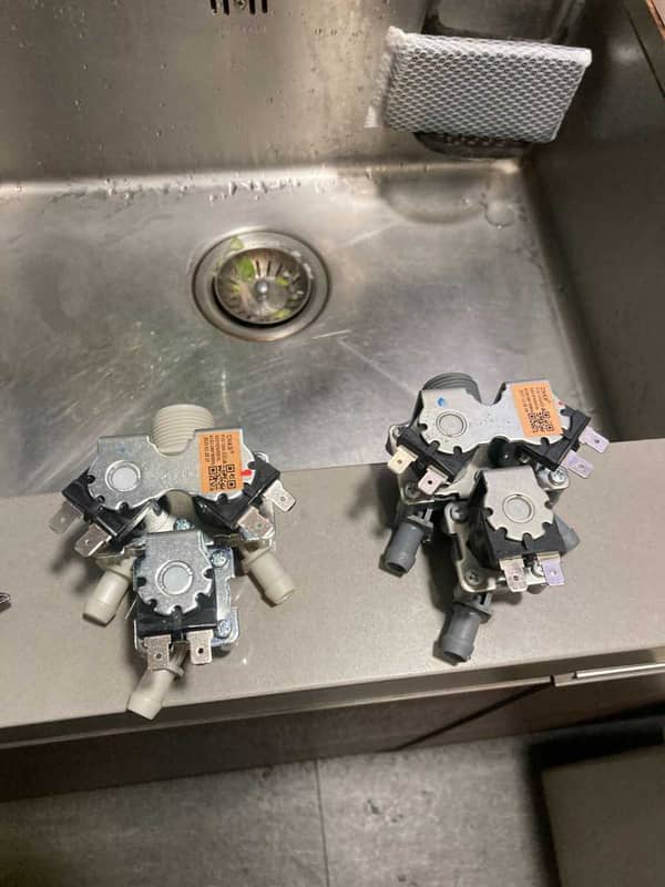 這部LG WF系列洗衣機明明沒開機卻自己注滿水？師傅用水龍頭比喻解開婆婆困惑 💧