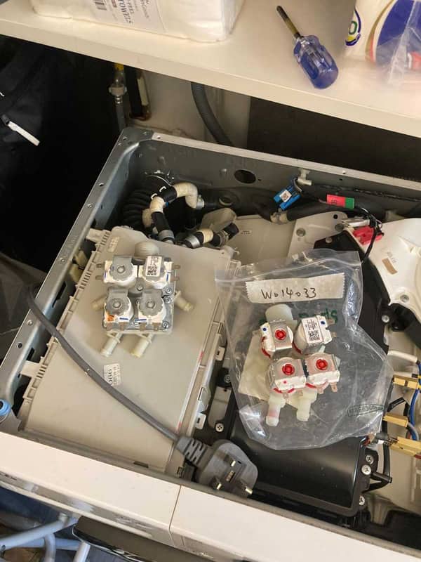 工人姐姐一句話成破案關鍵：這部LG FC系列洗衣機靜止時漏水之謎 💧