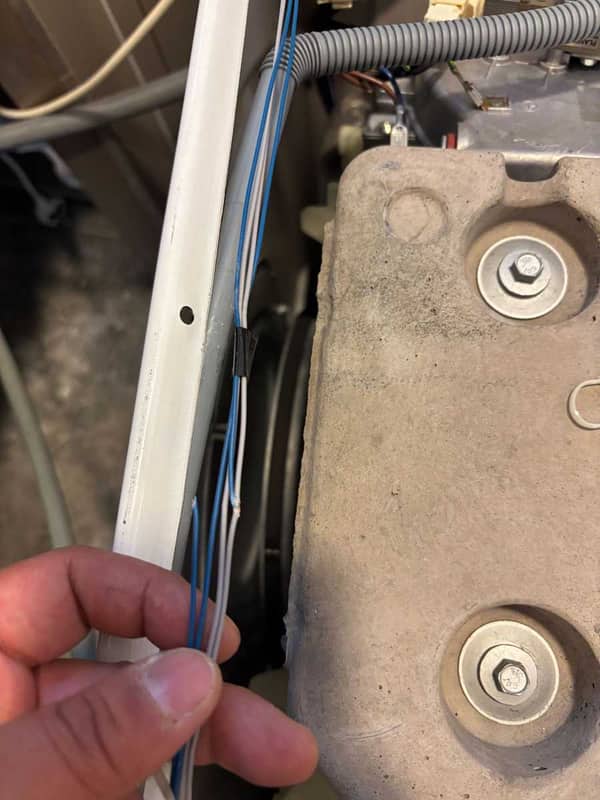 換過入水掣仍然不入水？這部Bauknecht WBKI系列洗衣機的真正問題藏在線路裡 💡