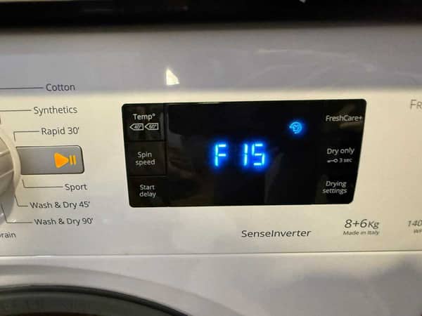 這部Whirlpool WFCR系列洗衣機F15故障碼背後：體貼業主與租客的一天 🌈