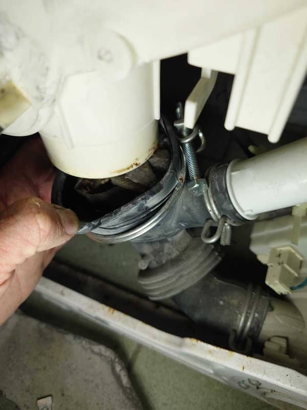 停產機種也能救回來 🔧 這部Panasonic NA系列洗衣機排水堵塞維修實錄