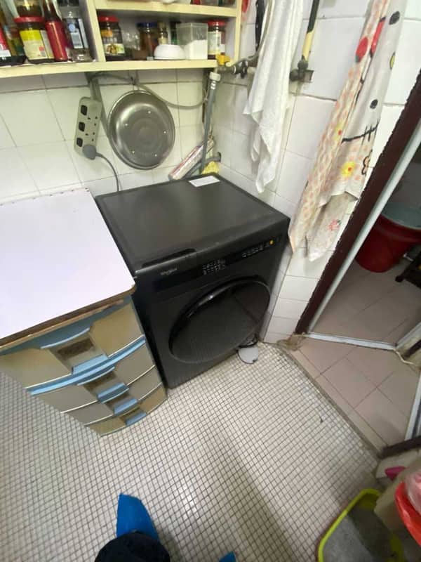 一粒螺絲如何讓這部惠而浦 WWEB系列洗衣機出現E12？現場排水修復實例 🧵