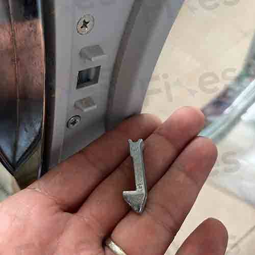 更換門鎖掣及門勾🔗Brandt白朗牌洗衣機 BWF5814A