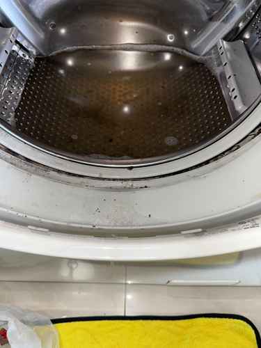 洗衣有黑色粒粒🟤Zanussi金章牌前置式洗衣機 ZWC85050W