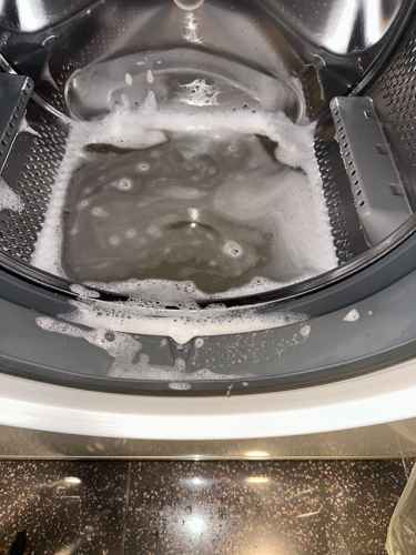 一年一度的徹底清潔🚿Whirlpool惠而浦前置式洗衣機FFCR70110