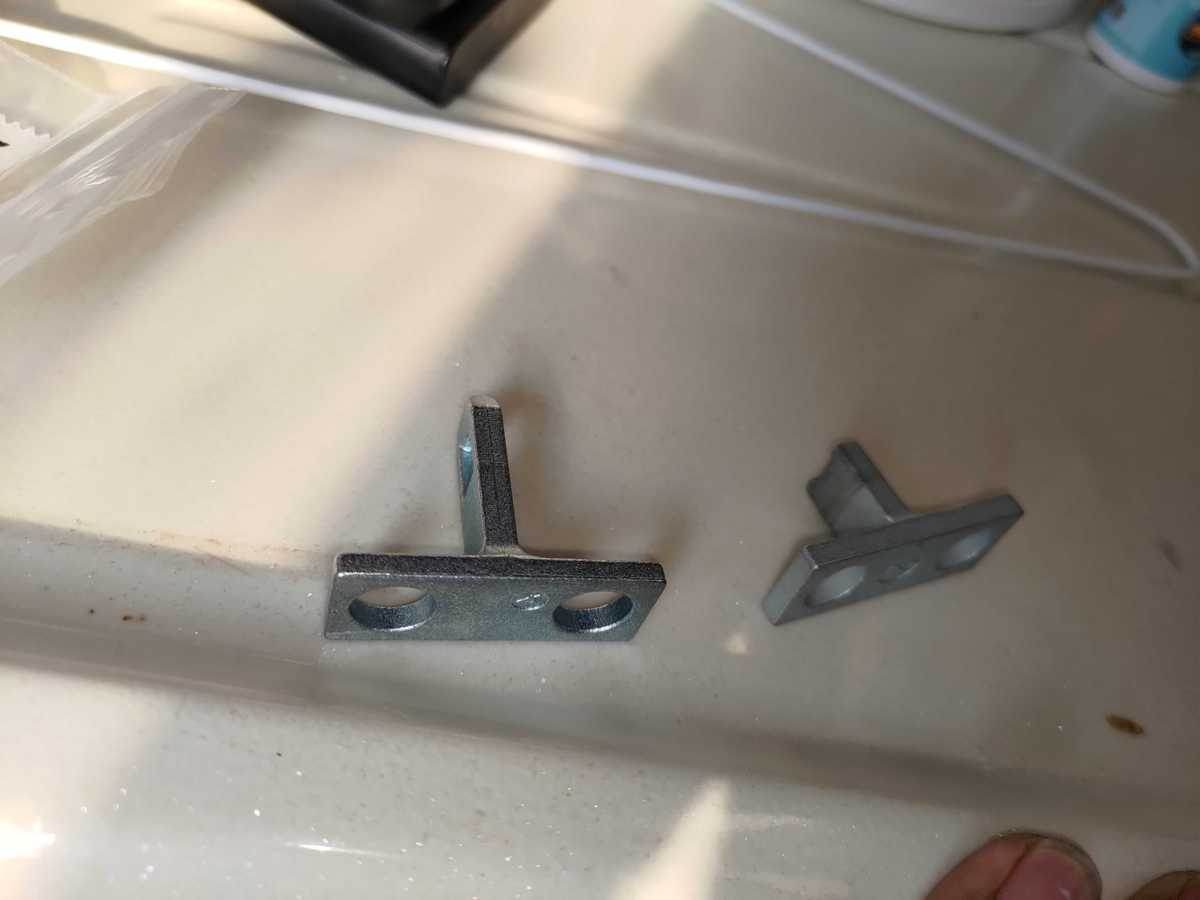 為何這部飛歌牌PWS系列洗衣機機門勾會秒斷？師傅檢查發現關鍵原因 🤔