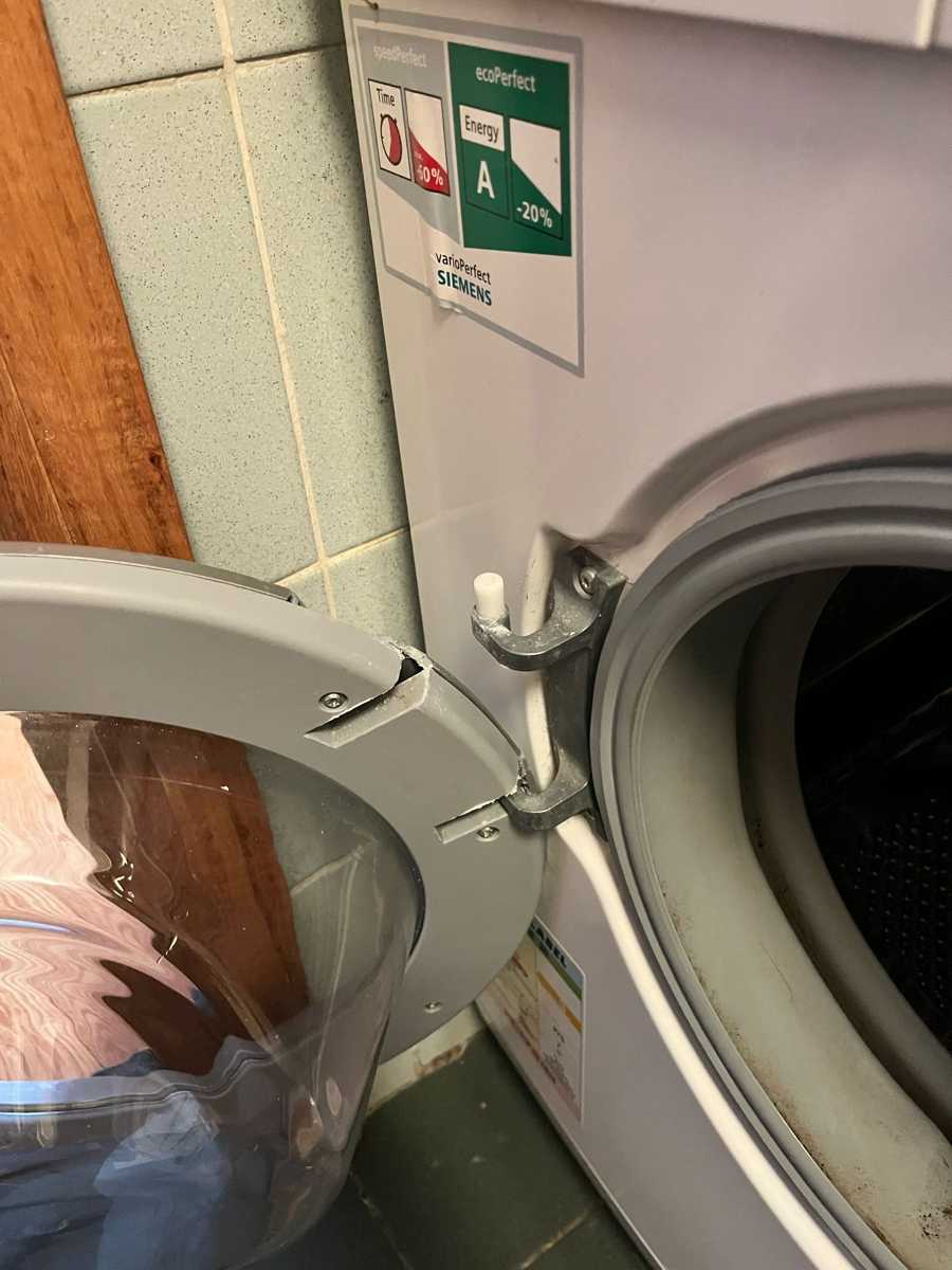 拆卸、重組到防水測試：這部西門子WM系列洗衣機門框更換實例 🔍