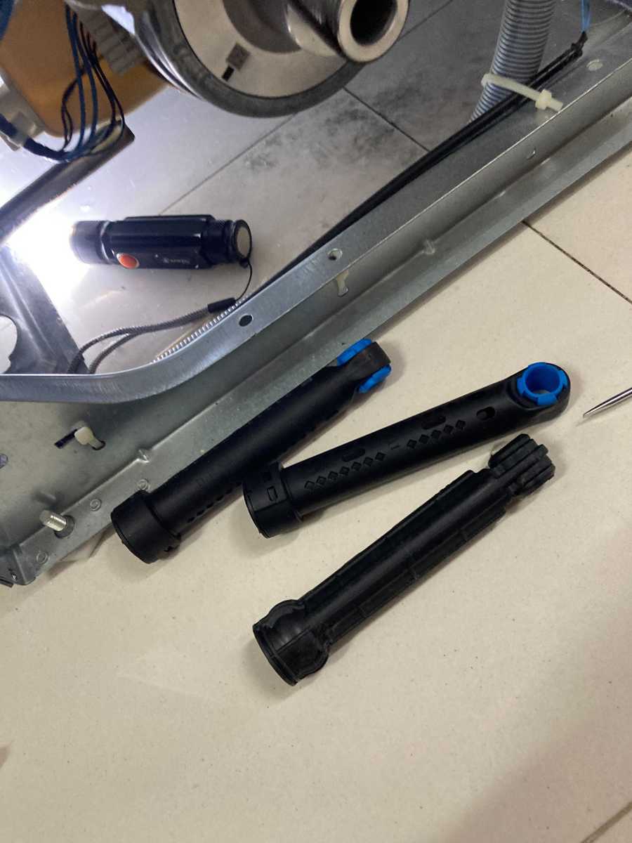 這部惠而浦TDLR系列洗衣機變身跳舞機？避震器失靈解析💃