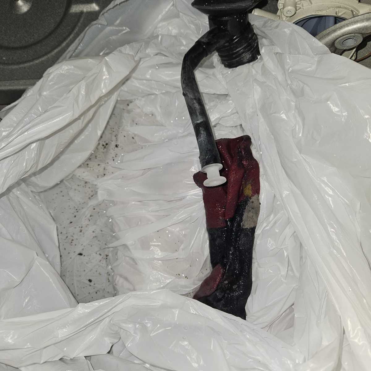 一隻小襪子釀禍，這部西門子WS系列洗衣機排水泵更換全過程 🔍