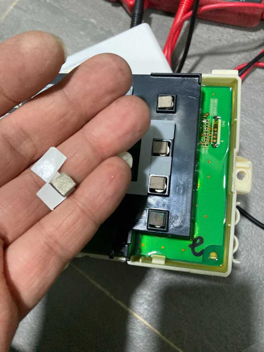 洗衣時按鈕無回應？這部LG WFCT系列洗衣機背後竟是輕觸棉失靈 🔍