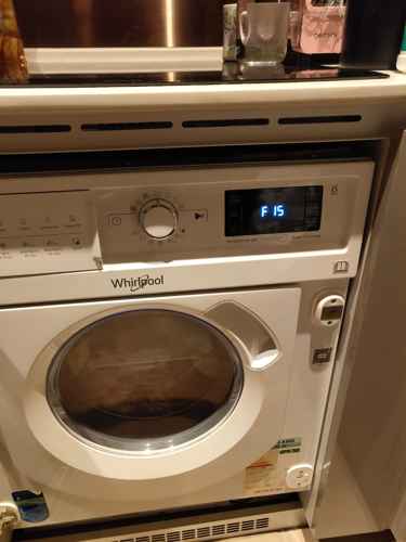 這部Whirlpool WFCI系列洗衣機F15故障碼揭秘：發熱線漏電真相🔍
