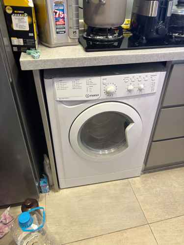 30分鐘更換避震器，這部Indesit IWDC系列洗衣機恢復平穩運轉🎯