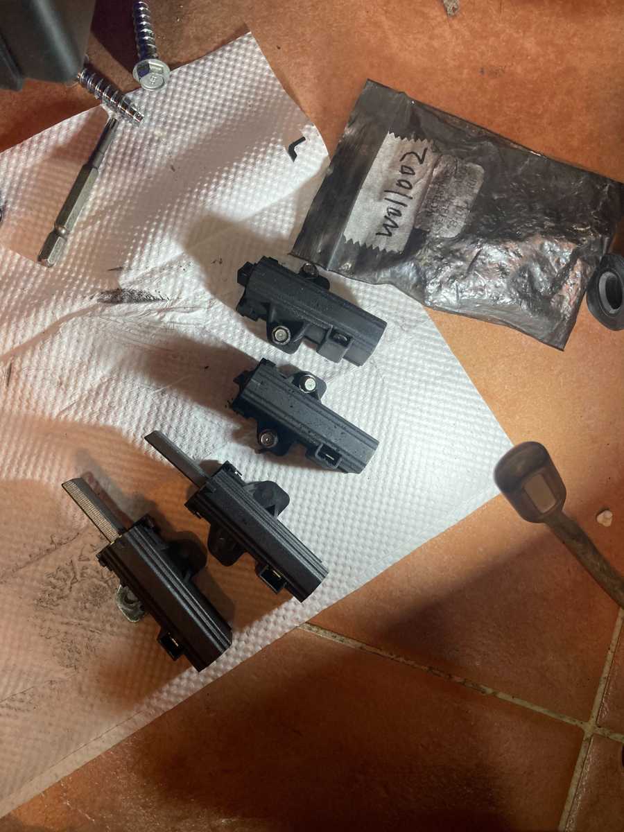 出現故障碼E11🔋Whirlpool惠而浦前置式洗衣機 AWF74140