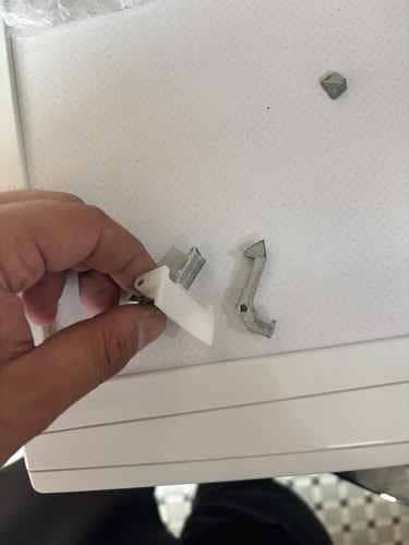 這部白朗BWF系列洗衣機門勾斷裂，輕推關門才是正解💡
