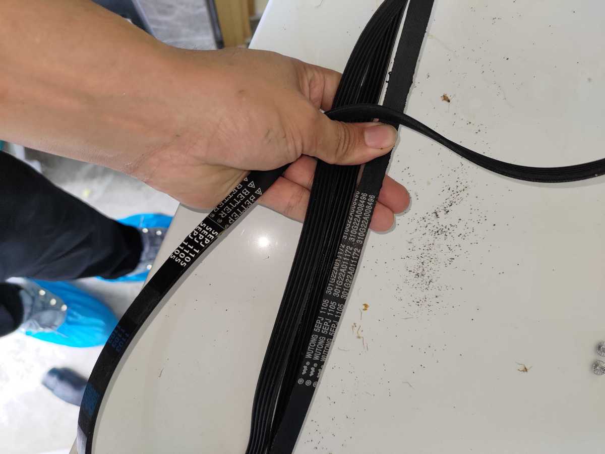 每次只洗4件衣？這部惠而浦FRAL系列洗衣機皮帶斷裂背後原因 🧺