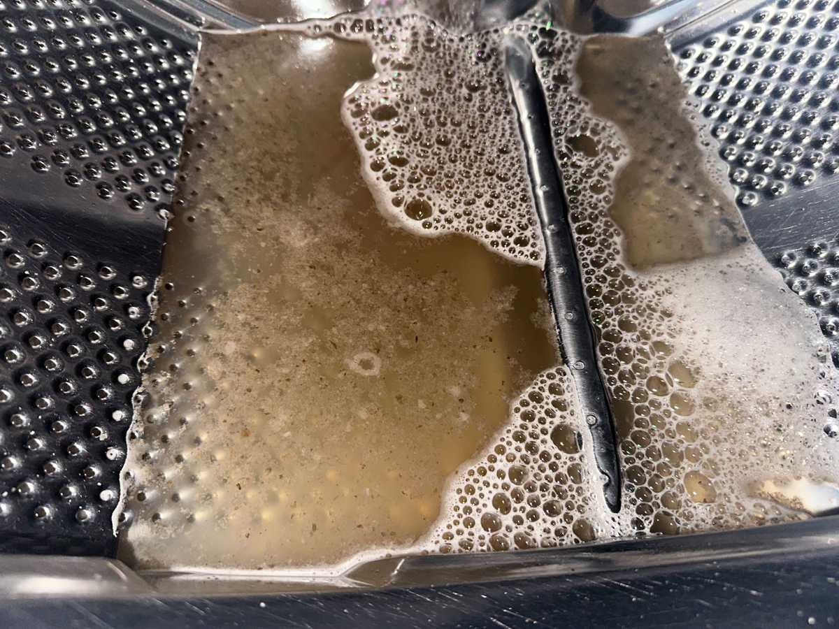 為迎接新生寶寶，這部Siemens前置式洗衣機的門膠霉斑被清洗專員去除🦠