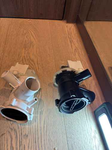 租客清出硬幣仍無法排水？這部Gorenje WDI系列洗衣機E06排水泵老化真相🔍