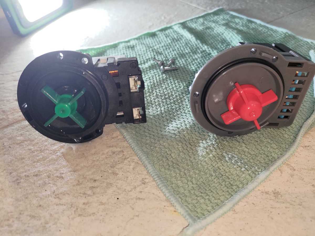 這部LG WFCN系列洗衣機噪音如何消失？師傅更換排水泵現場實錄 🌙