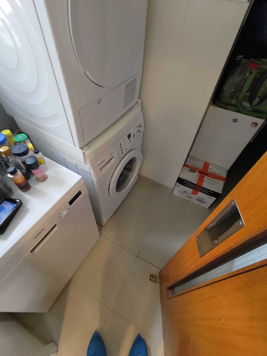 疊機環境也難擋，這部Bosch WAE系列洗衣機F21故障碼揭露碳刷真相 🧩