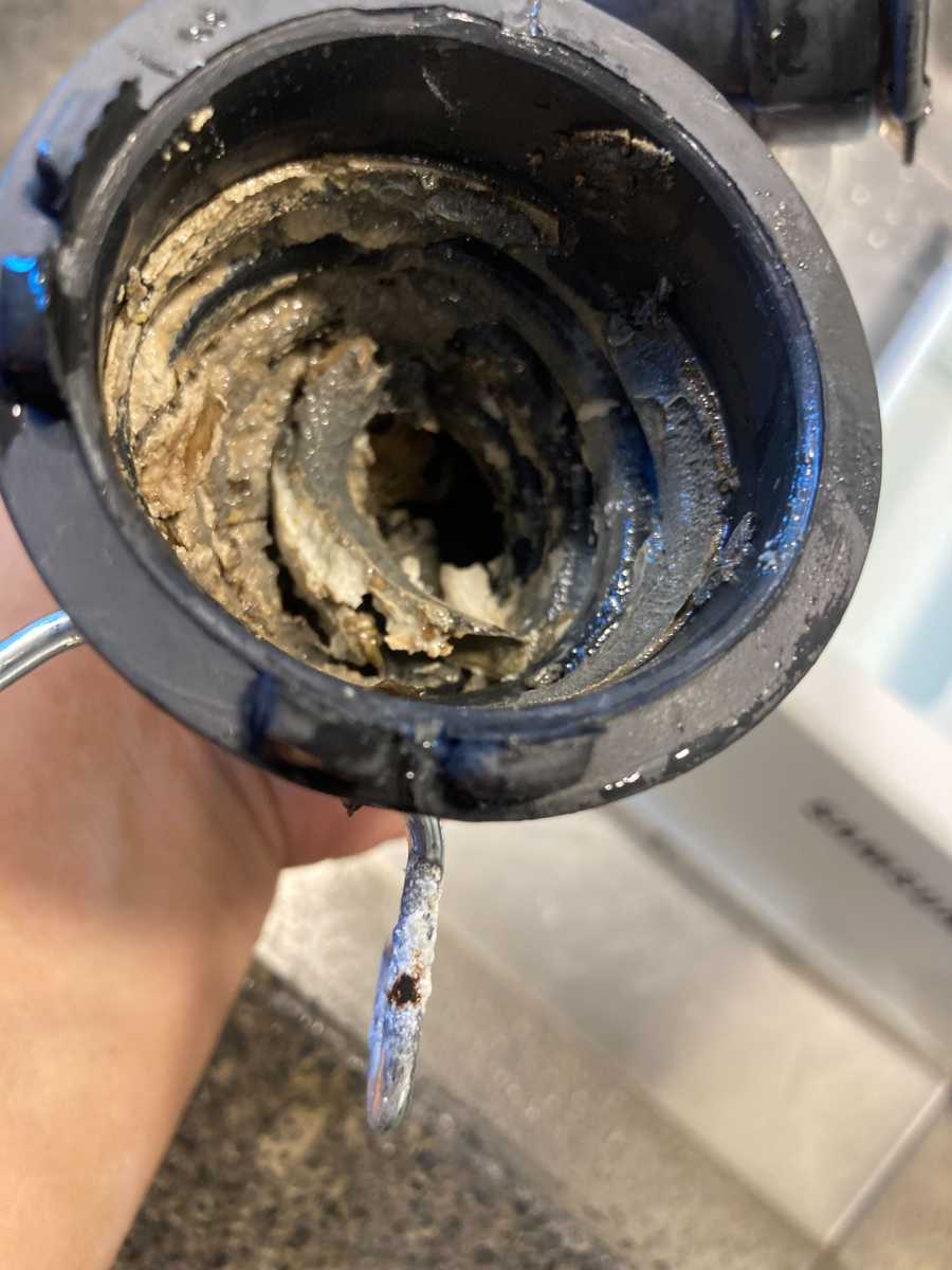 你確定DIY檢查對了嗎？這部Samsung WD系列洗衣機梘粉盒漏水🌀深層梘喉阻塞才是元凶