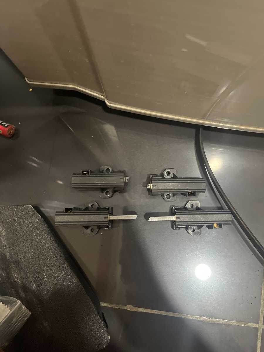出現故障碼E12🧩Siemens西門子前置式洗衣機 WD14D361HK/03