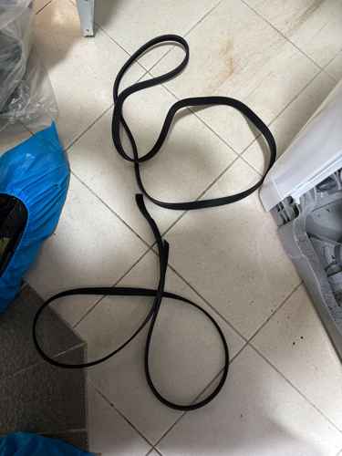 塞棉被挑戰負荷，這部Zanussi ZWY系列洗衣機皮帶不敵重量斷裂😅