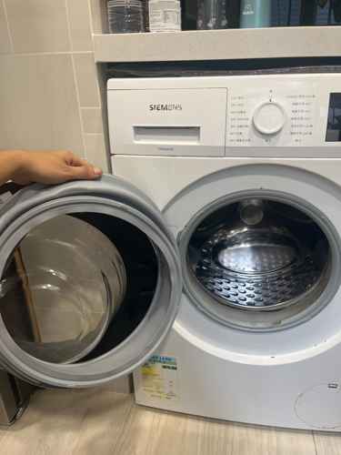 客戶見證20分鐘化解這部西門子WS系列洗衣機門膠邊滲水困擾 ⏱️