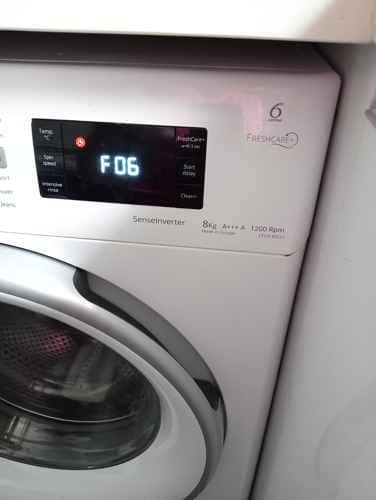 衣物被困在滾筒？這部Whirlpool CFCR系列洗衣機F06故障碼如何斷電重啟解鎖🔐