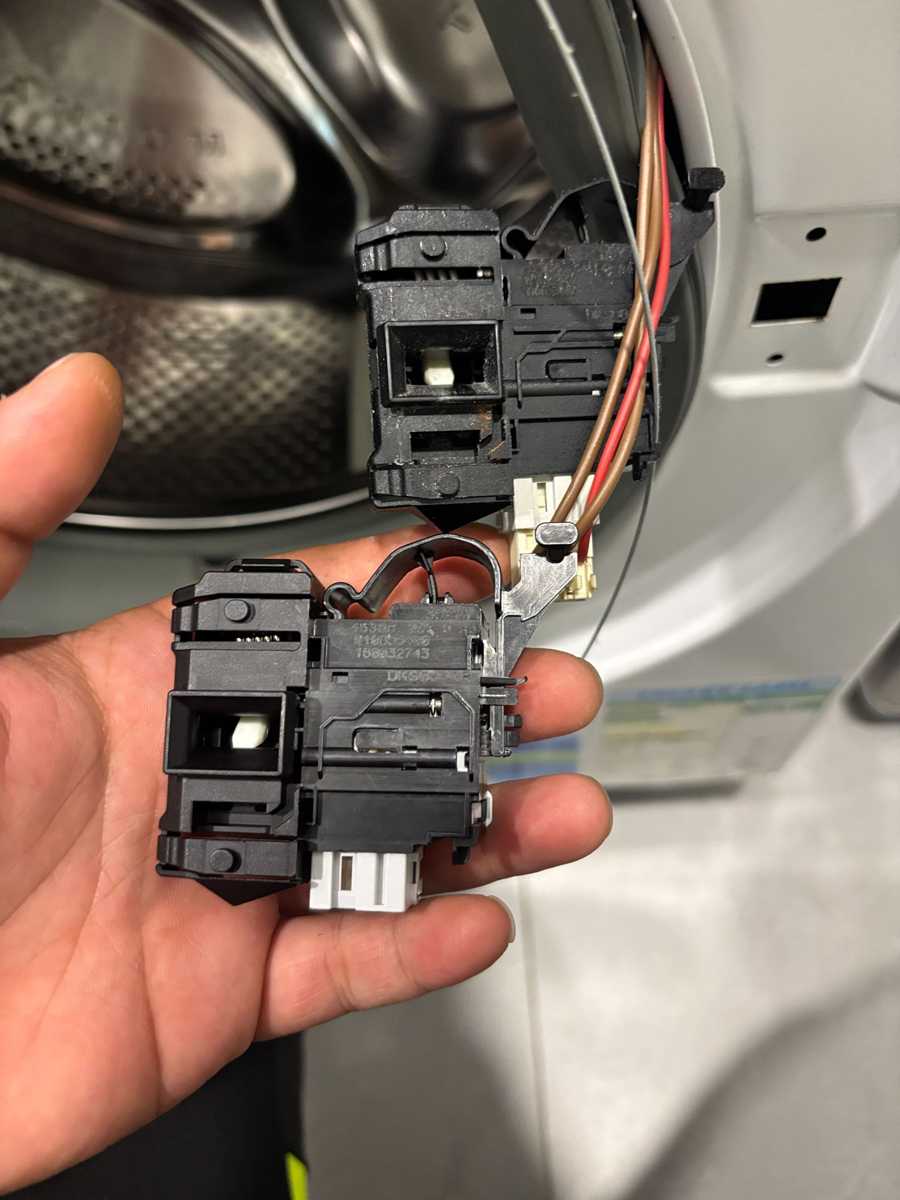 無預警的困門危機：這部惠而浦CFCR系列洗衣機門鎖卡死實錄 🔍