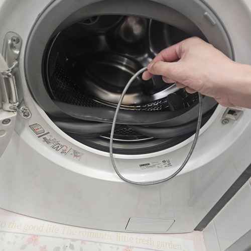 清潔時好心做壞事？這部Zanussi ZWS系列洗衣機門膠邊拉脫導致漏水事件 💧
