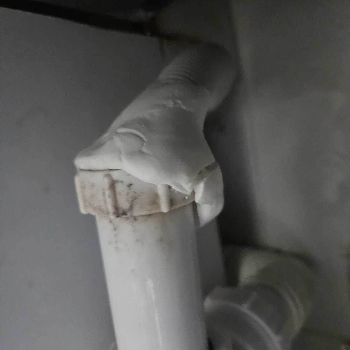 這部西門子洗衣機脫水無力竟然是排水管密封惹禍？師傅清除膠水後瞬間恢復 💨