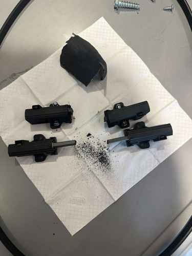 反覆重啟讓西門子WD系列洗衣機E12變E13？盧先生的錯誤操作教訓 ⚠️