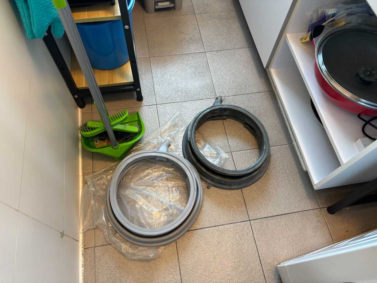 十幾年忠實服務後，這部西門子WM系列洗衣機門膠邊破裂漏水如何解決 🌅