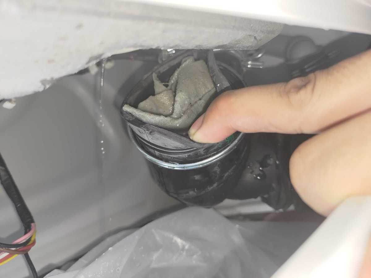 這部Panasonic NA系列洗衣機E03故障碼背後，竟是吸色紙惹的禍 😱