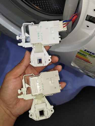 這部西門子WK系列洗衣機E13故障碼讓機門變成上鎖寶箱?客戶每次都要拉救命繩開門 🗝️