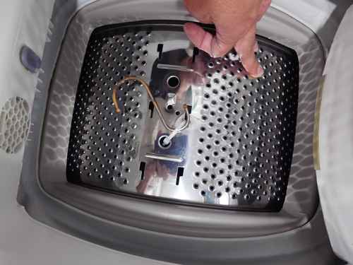 這部Philco PTL系列洗衣機每次洗衣都有卡卡聲?小小S型掛勾竟是罪魁禍首 🎯