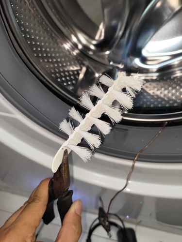 淘寶清潔刷意外斷裂!這部東芝洗衣機內膽異物取出實錄 📝