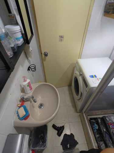 浴室空間狹窄難換機？這部日立BDW系列洗衣機漏水問題如何原位解決 🚿