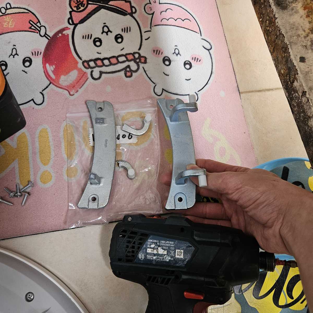 機門散氣習慣反成負擔？這部Zanussi ZWM系列洗衣機門鉸更換實錄 🚪