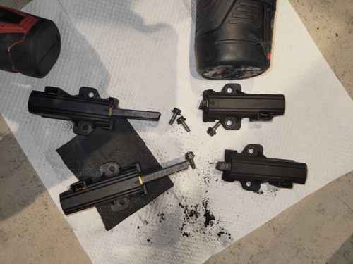 五年洗衣機碳刷見底：這部西門子WD系列E12故障碼維修全紀錄 📝