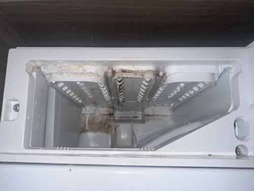 阿姨清潔過嘅Siemens前置式洗衣機,內窺鏡一照即現形🔍