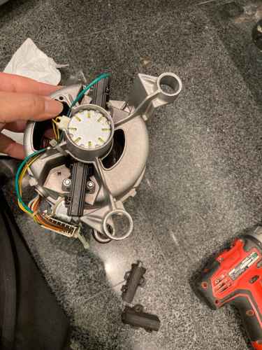 這部西門子WD系列洗衣機滾筒不轉,網上說是皮帶問題?師傅一個手感測試揭示真相 🔍