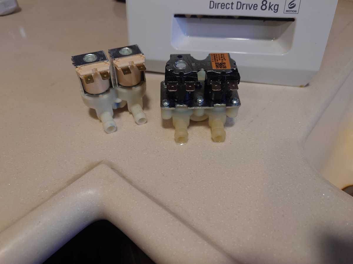 這部LG WF系列洗衣機沒開機卻積水？師傅拆解入水掣揭開滲漏真相 💧