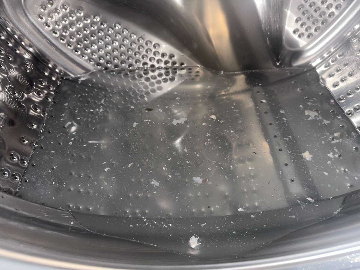 新居入伙前必做！這部「跟機」LG前置式洗衣機的隱藏污垢🧺