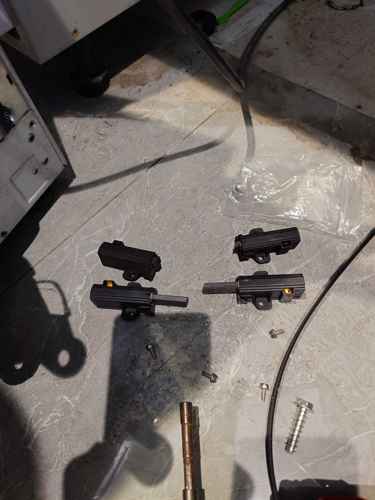 修好E11再現E13：這部西門子WK系列洗衣機兩個故障碼的逐步排查實錄 📋