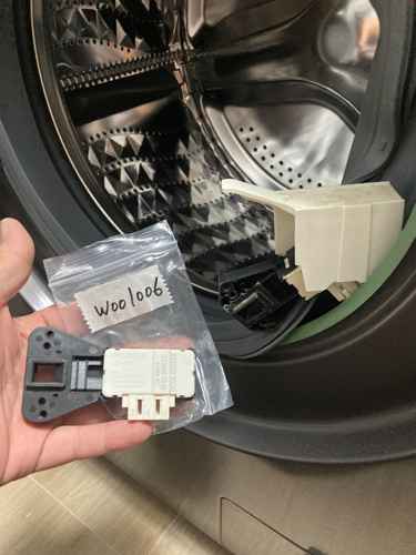 這部Samsung WW系列洗衣機dC故障碼纏身 👵 老太太終於不用再「暴力關門」