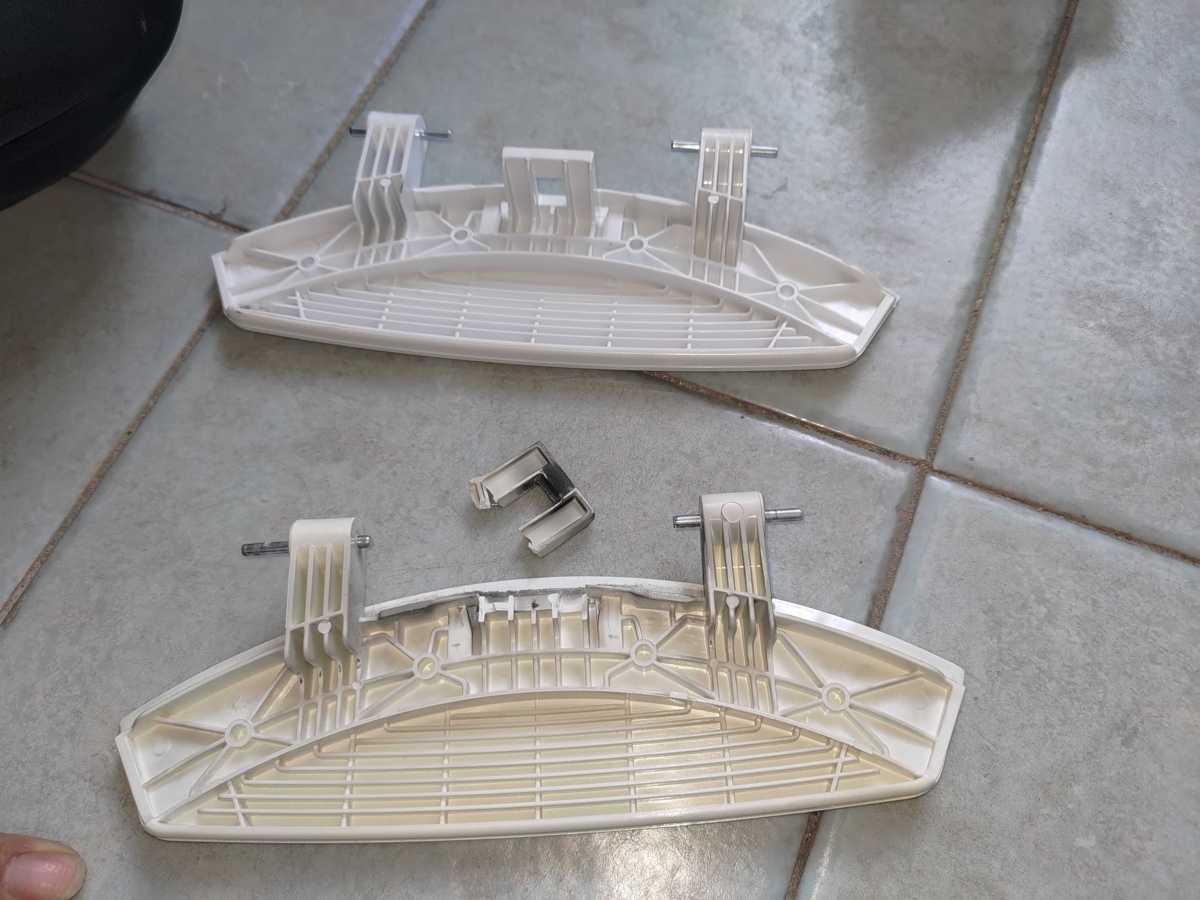 門把手拉下去鬆飄飄毫無反應 🔓 師傅如何巧妙解救這部Whirlpool AWC系列洗衣機