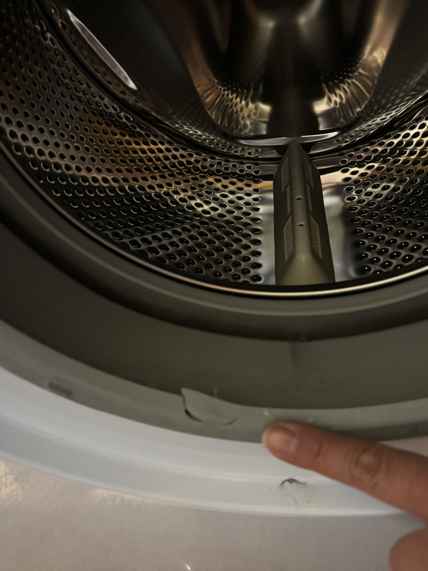 這部西門子WD系列洗衣機門膠邊為何總在六點鐘方位破裂？師傅揭開背後兩大元兇 🕕
