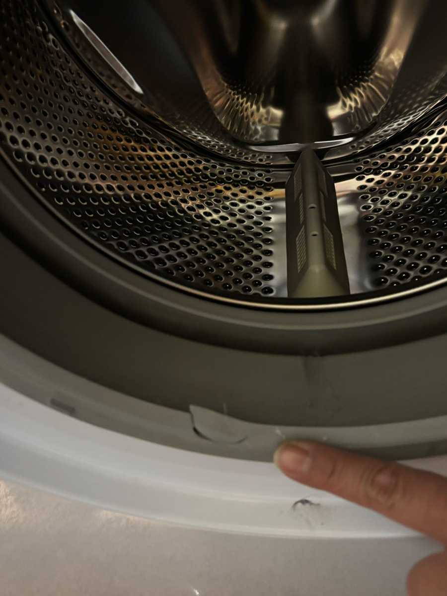 這部西門子WD系列洗衣機門膠邊為何總在六點鐘方位破裂？師傅揭開背後兩大元兇 🕕