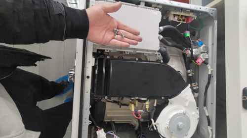 這部LG WFCT 系列洗衣機脫水怪聲追查記：從影片線索到螺絲鬆脫🔧